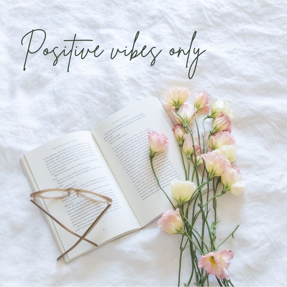 s o l d 𑁍 i t e m s - Picture 3 of 4